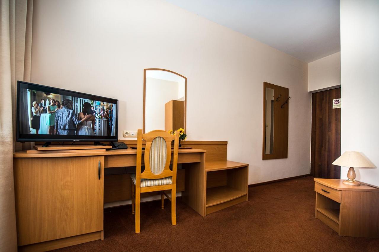 Hotel Nad Pisa Pisz Exterior foto